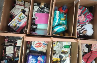 Manifested vs Unmanifested Pallets: Which Should You Buy?