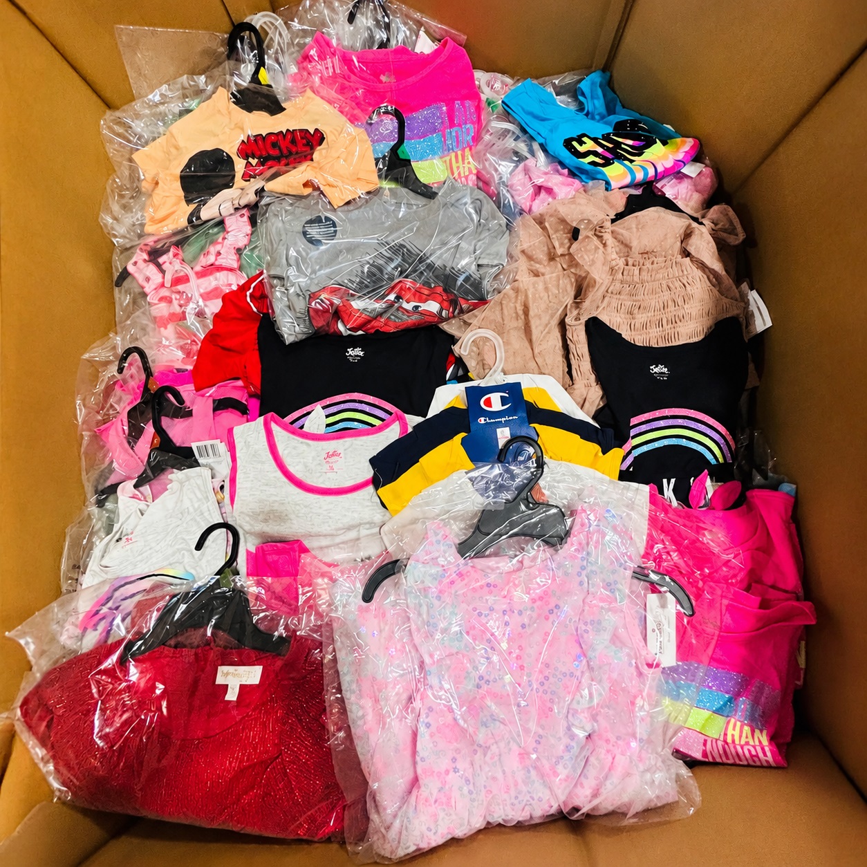 Assorted Wlmrt Kids Apparel - (500 Pcs Per Pallet) - Image 3