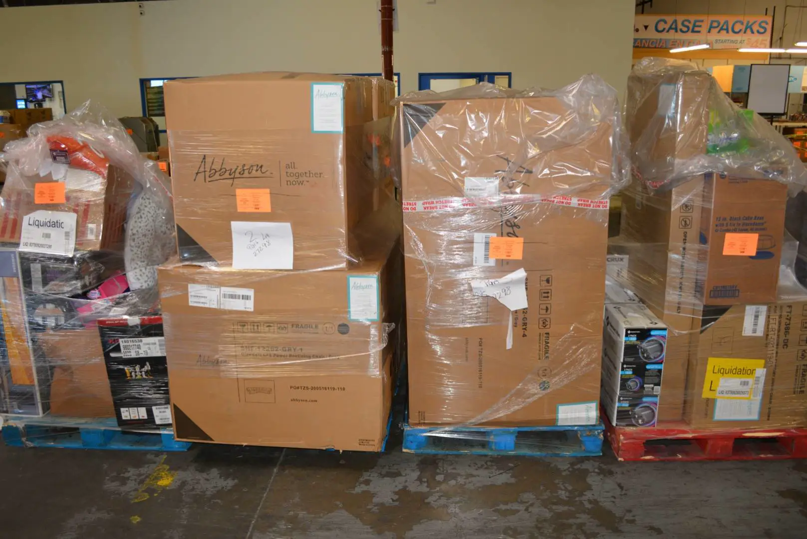 Mostly Kitchen Appliances & Vacuums and More - Image 11