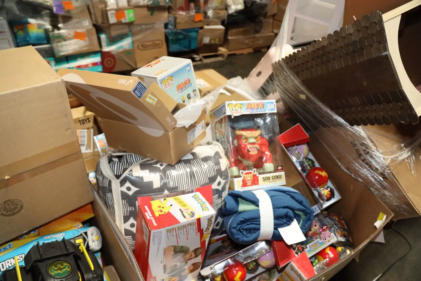 Raw TGT Department Store Return Load - Image 11