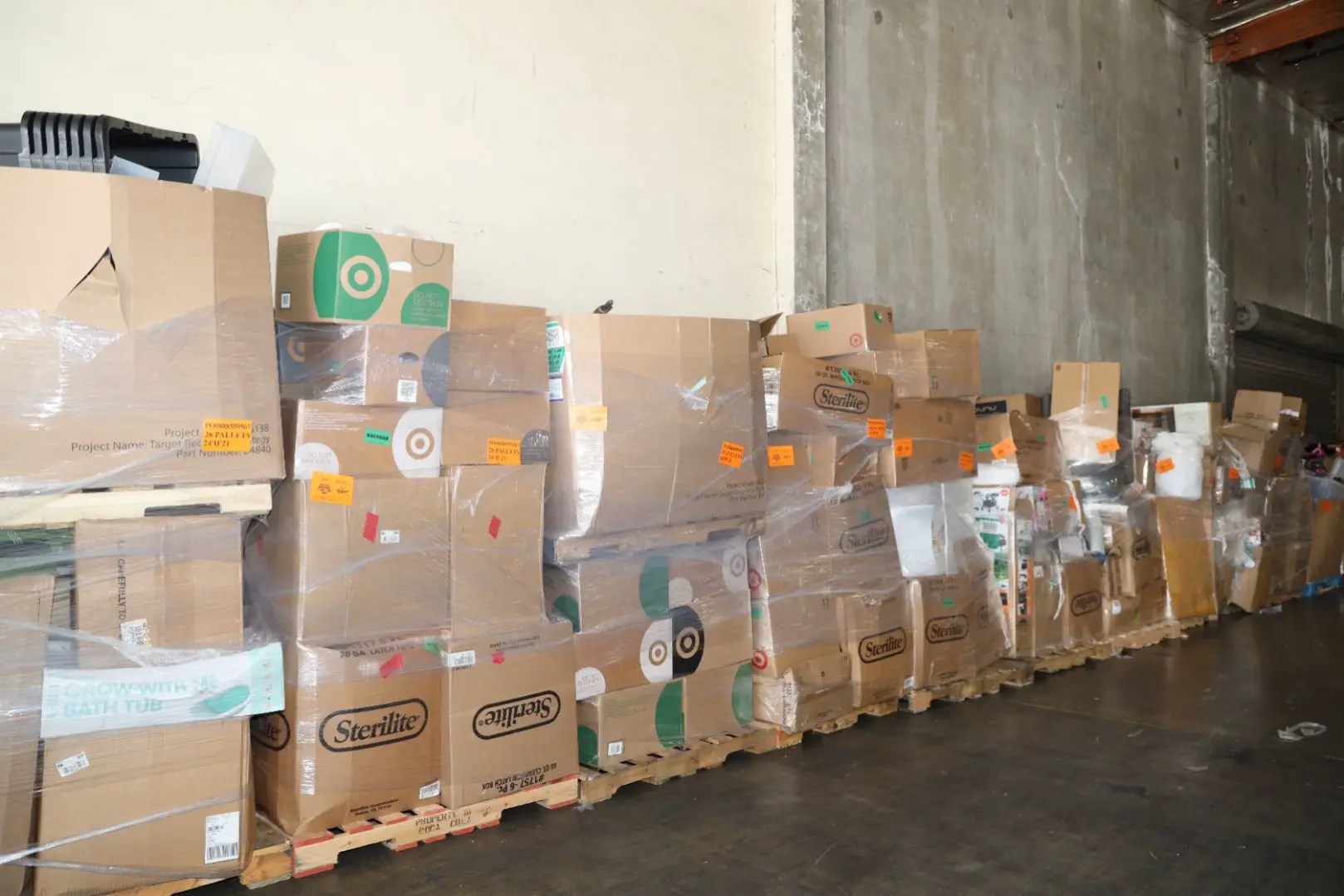 Raw TGT Department Store Return Load - Image 13
