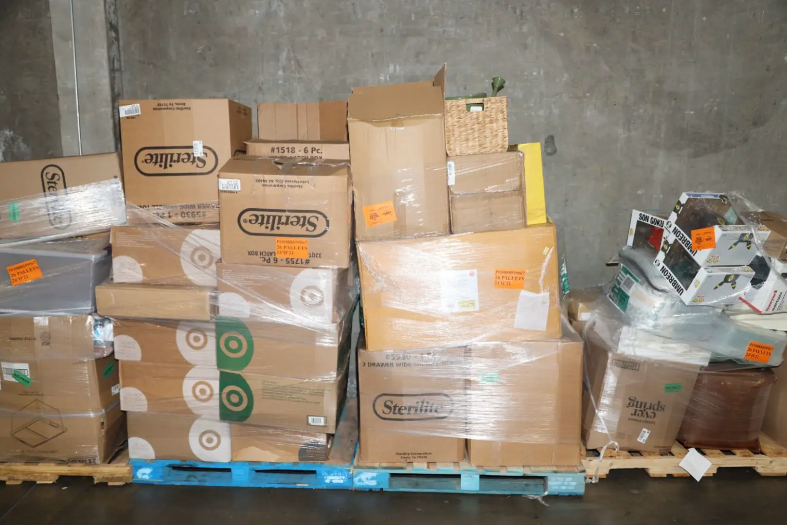 Raw TGT Department Store Return Load - Image 16